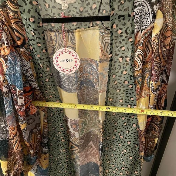 Unique Gorgeous Sheer Animal Print Kimono Cardigan - Picture 3 of 11